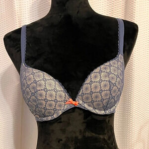 Victorias Secret blue lace push up size 32C